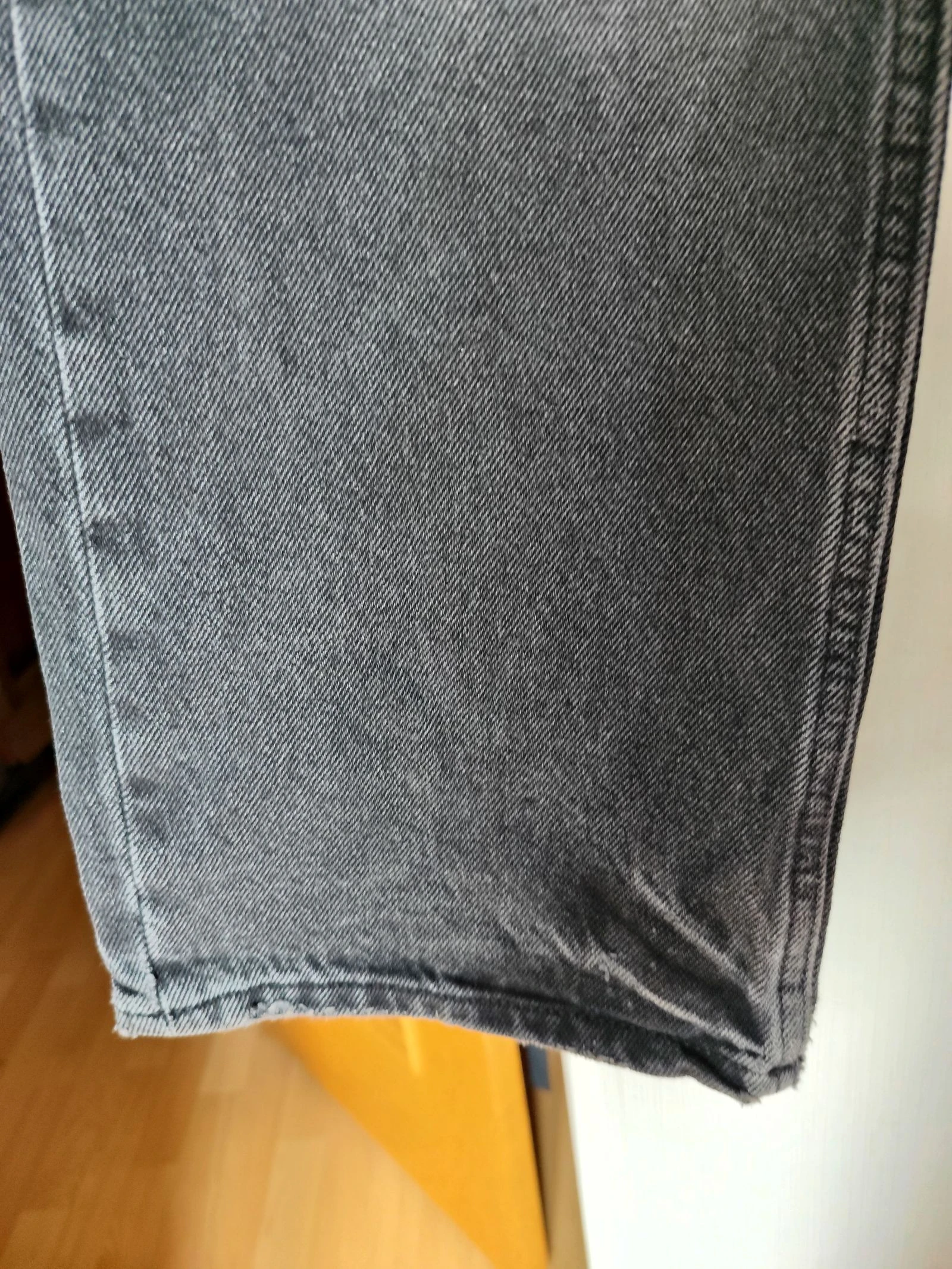 Calça jeans feminina Straight Fit efeito deslavado Zara Tamanho S/36 – photo 7